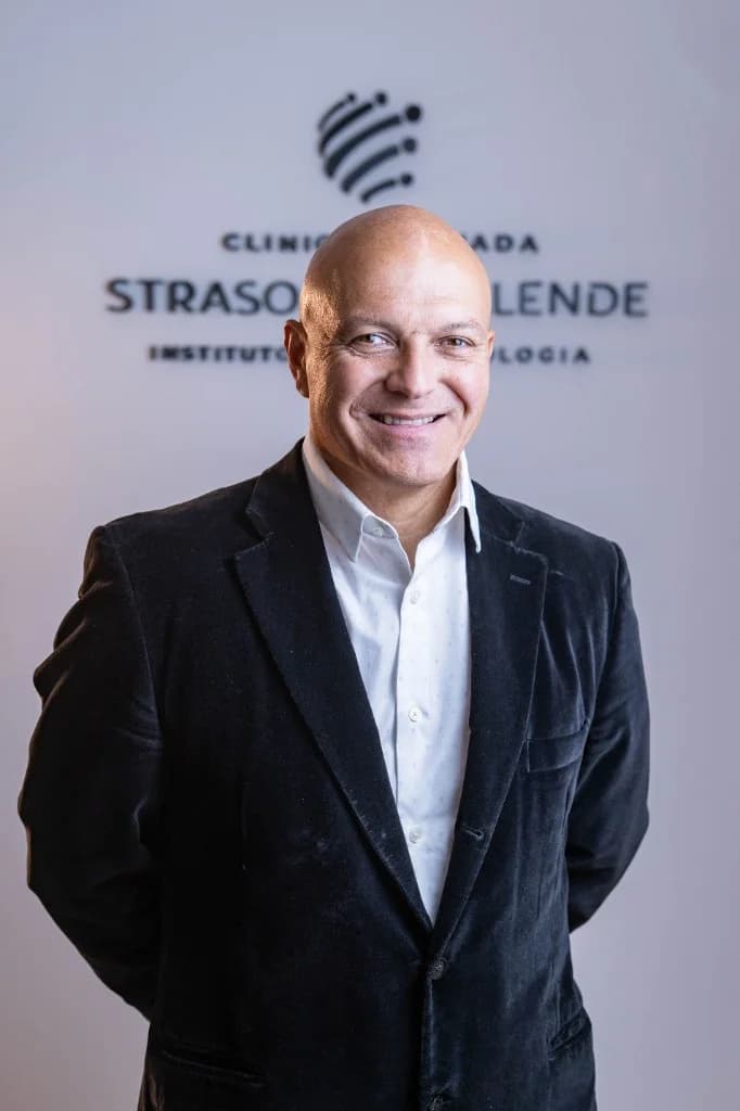 Dr. Claudio Strasorier, infectólogo